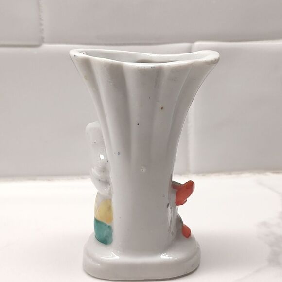 Vintage Lounging Cowgirl Small Pottery Bud Vase Art Deco Made in Occupied Japan - Picture 3 of 7